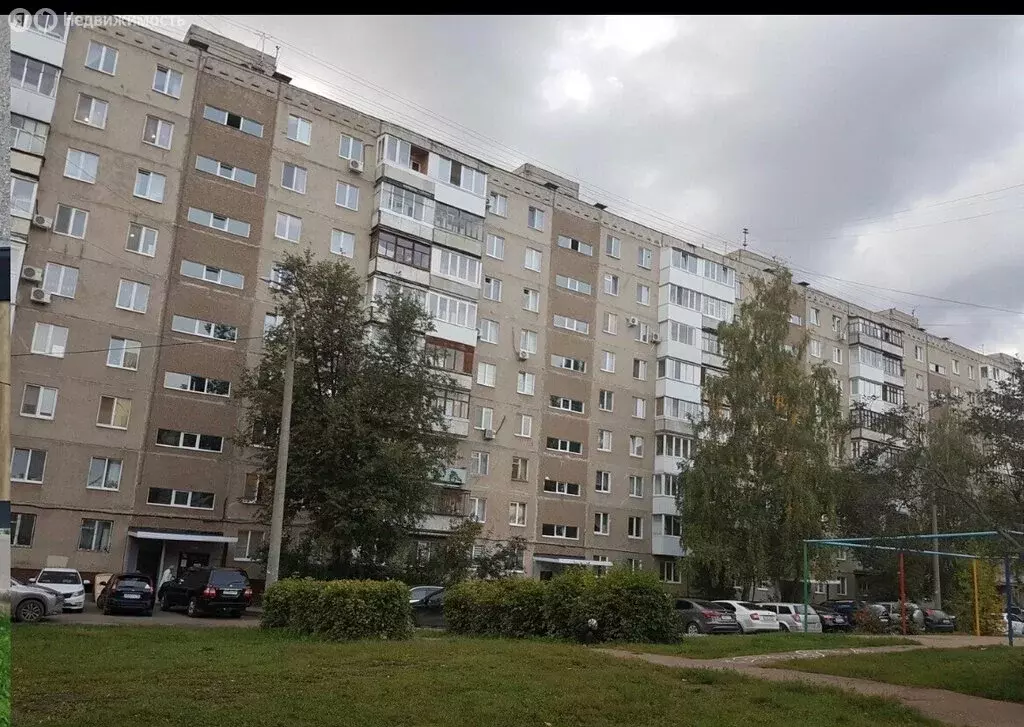 3-комнатная квартира: Уфа, улица Рабкоров, 22 (65 м) - Фото 1