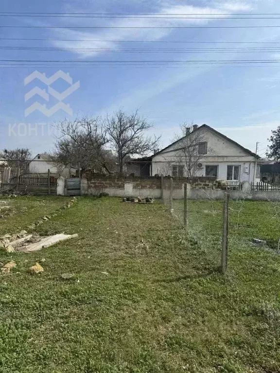 2-к кв. Крым, Сакский район, с. Ромашкино ул. Интернациональная (29.6 ... - Фото 2