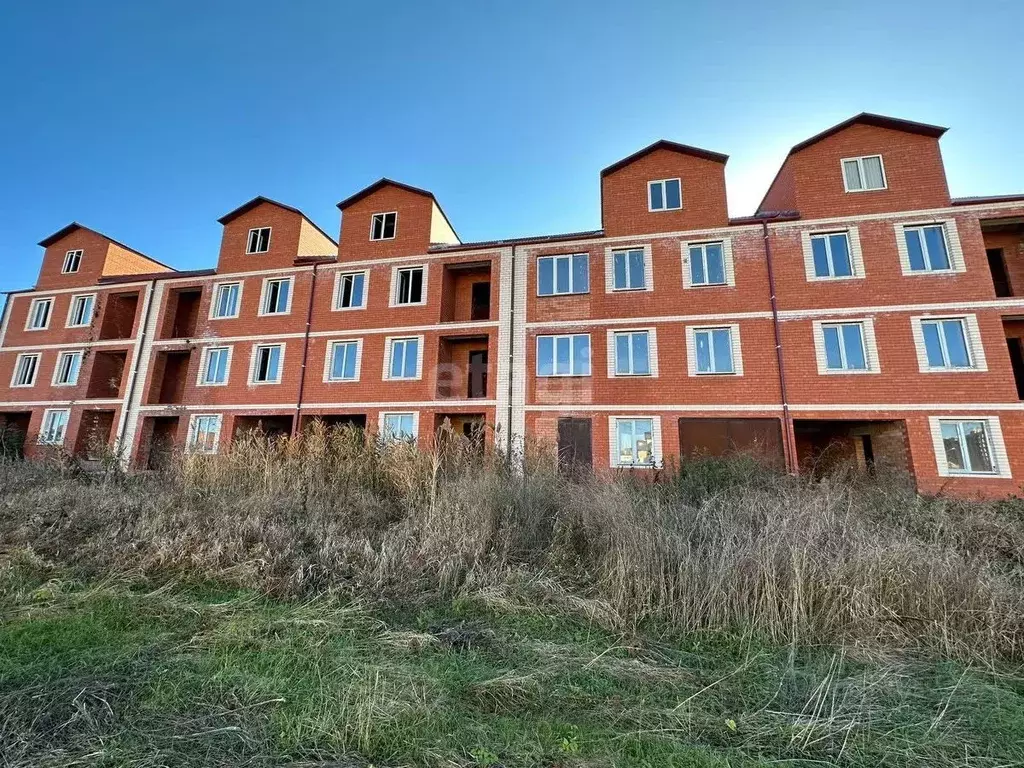 Таунхаус в Ингушетия, Магас ул. Анатолия Приставкина (347 м) - Фото 1