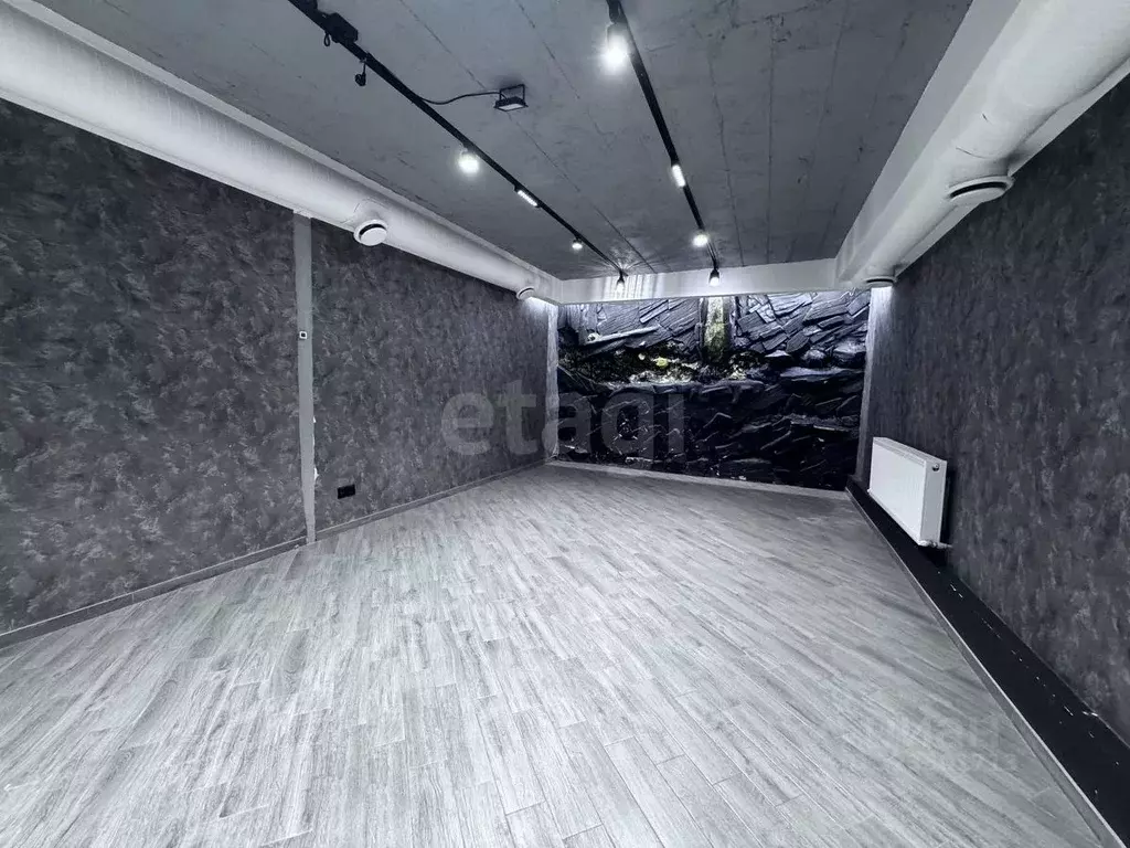 Торговая площадь в Северная Осетия, Владикавказ ул. Миллера, 15 (96 м) - Фото 1