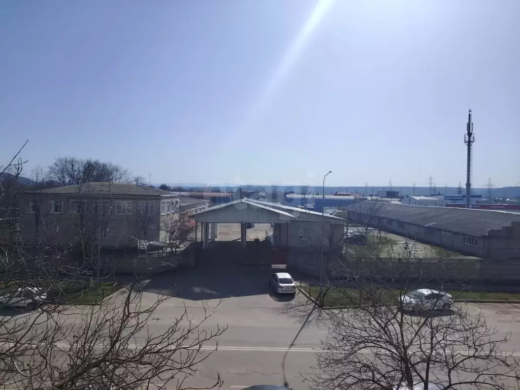 3-к кв. Адыгея, Майкоп ул. 12 Марта, 150К1 (65.2 м) - Фото 0