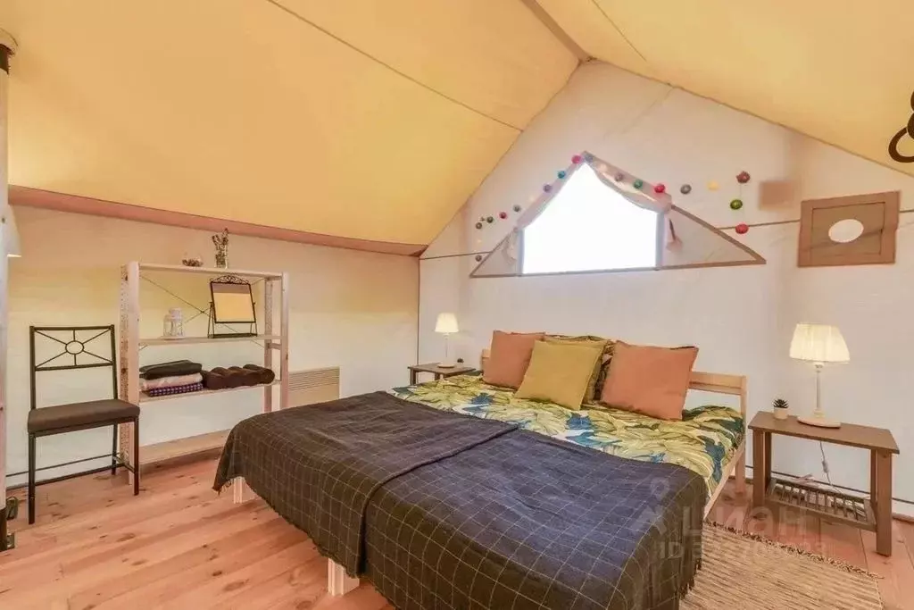 Дом в Ленинградская область, Лужский район, Заклинское с/пос, д. ... - Фото 1