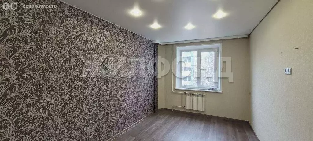 2-комнатная квартира: Абакан, улица Крылова, 106к3 (56 м) - Фото 1