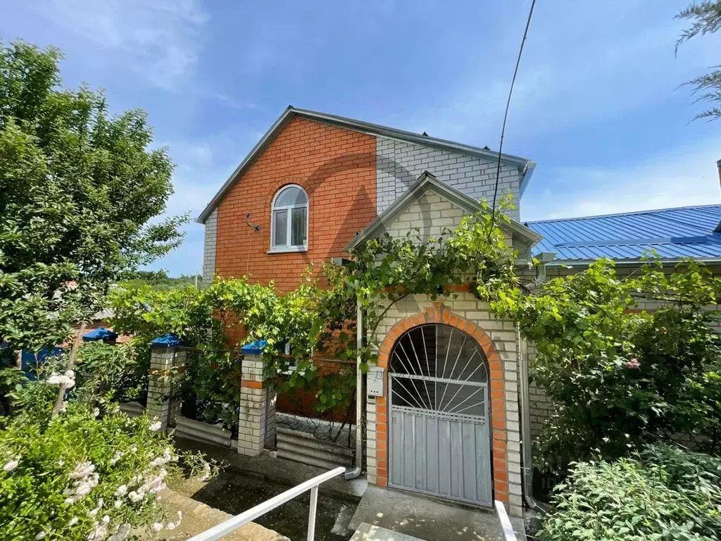 Дом в Краснодарский край, Хадыженск Апшеронский район, ул. ... - Фото 1