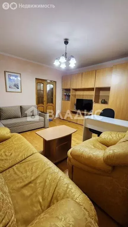 2-комнатная квартира: Зеленоградск, улица Марины Расковой, 4 (67.6 м) - Фото 0