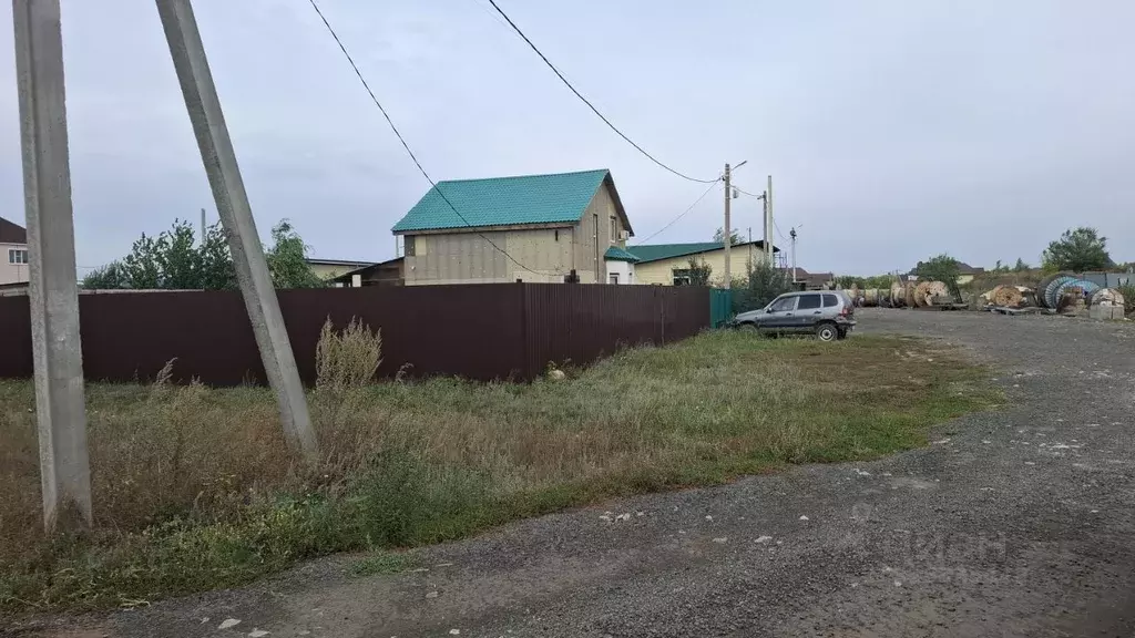 Участок в Оренбургская область, Оренбургский район, с. Южный урал ул. ... - Фото 1