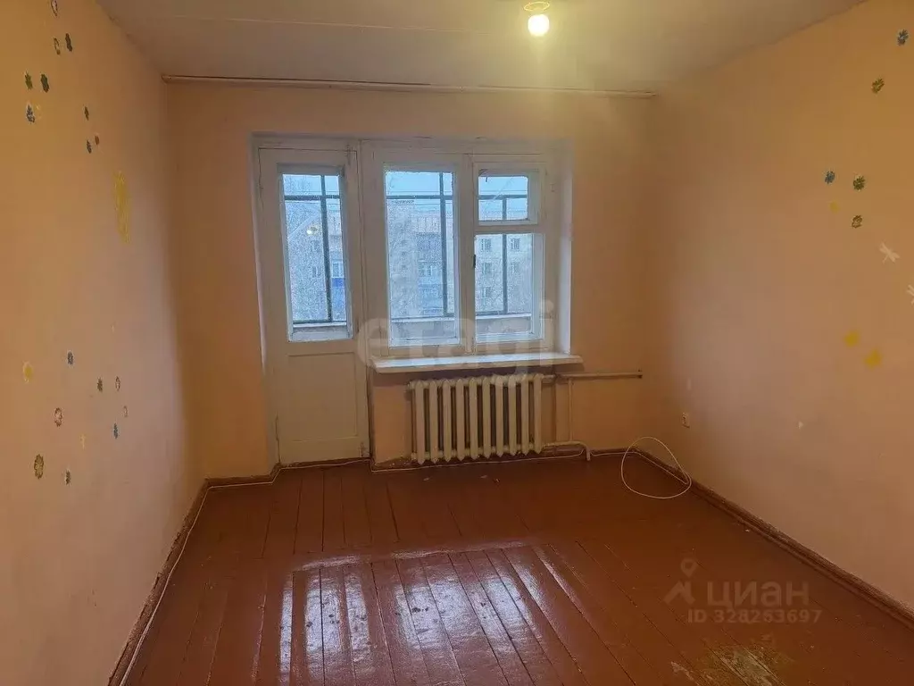 3-к кв. Челябинская область, Пласт Октябрьская ул., 72 (49.7 м) - Фото 1