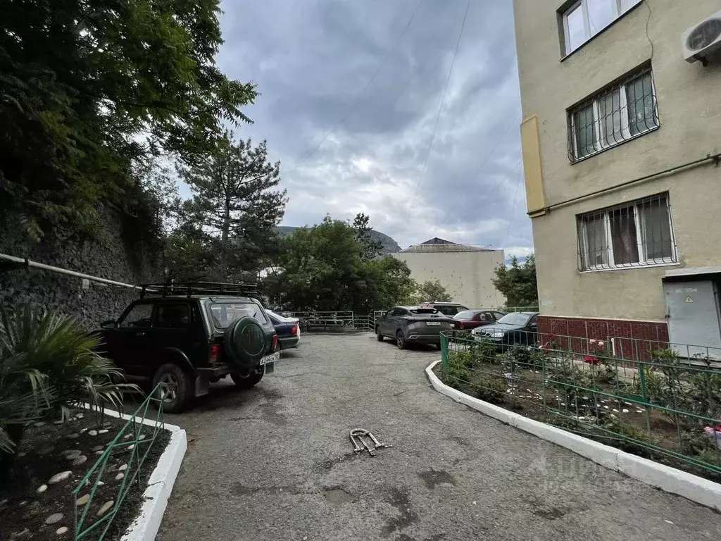 3-к кв. Крым, Алушта муниципальный округ, Партенит пгт ул. ... - Фото 2