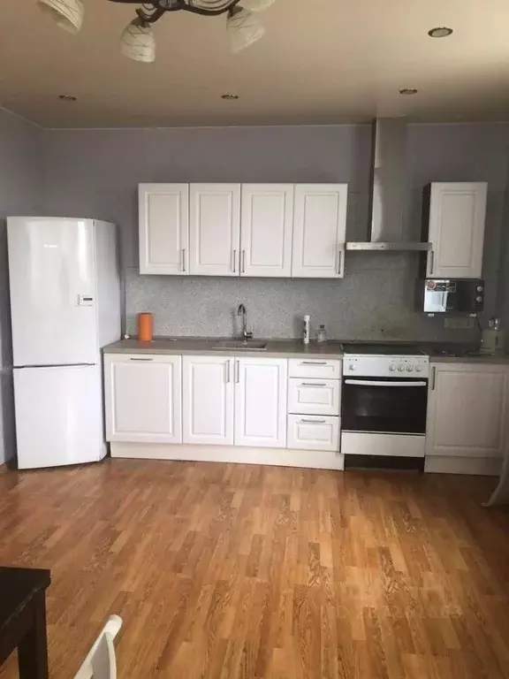 3-к кв. Санкт-Петербург ул. Матроса Железняка, 57 (90.0 м) - Фото 0