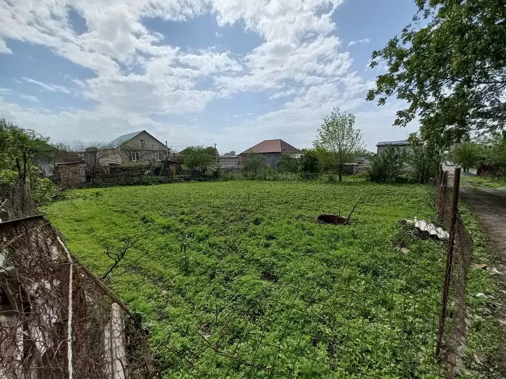 Участок в Северная Осетия, Заводской пгт ул. Дзауская (5.0 сот.) - Фото 0