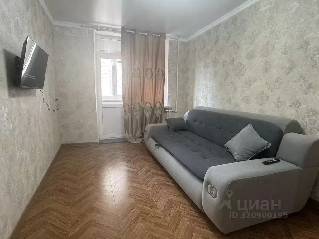 2-к кв. Дагестан, Каспийск ул. Ленина, 13 (60.0 м) - Фото 2