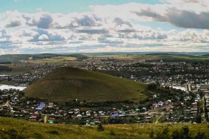 Участок в Челябинская область, Усть-Катав Революционная ул., 152 (8.0 ... - Фото 1