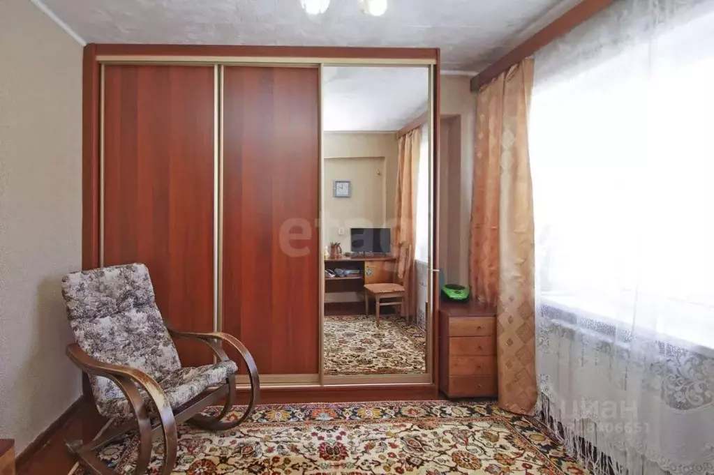 3-к кв. Омская область, Омск ул. 30-я Северная, 68 (48.5 м) - Фото 0