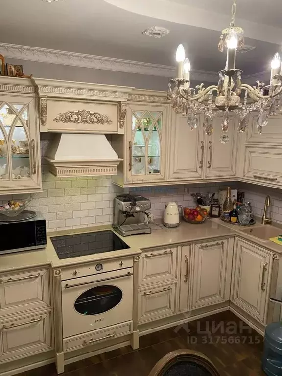 2-к кв. Москва ул. Адмирала Лазарева, 52 (55.8 м) - Фото 0