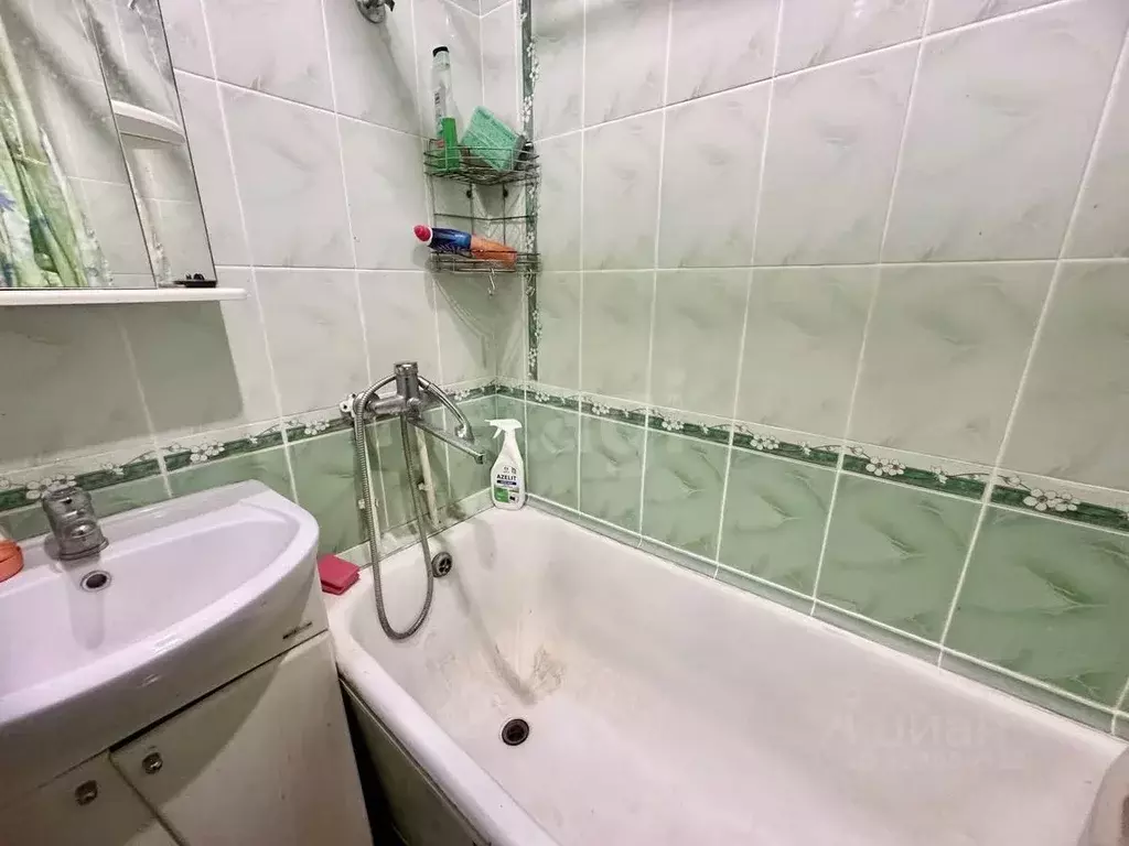 2-к кв. Смоленская область, Ярцево Базарный пер., 4 (43.9 м) - Фото 1