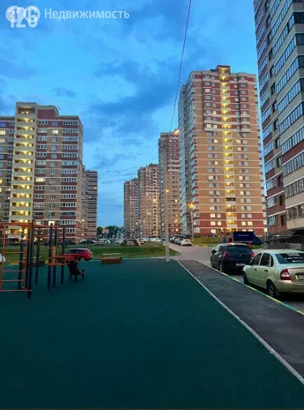 3-комнатная квартира: Осиновая Гора, микрорайон Левобережный, ... - Фото 1