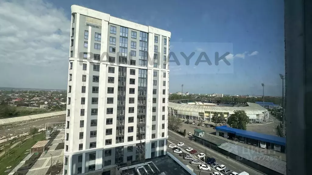 2-к кв. Адыгея, Майкоп ул. Гагарина, 1 (69.91 м) - Фото 0