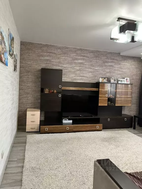 3-к кв. Алтайский край, Барнаул ул. Малахова, 146 (74.0 м) - Фото 1