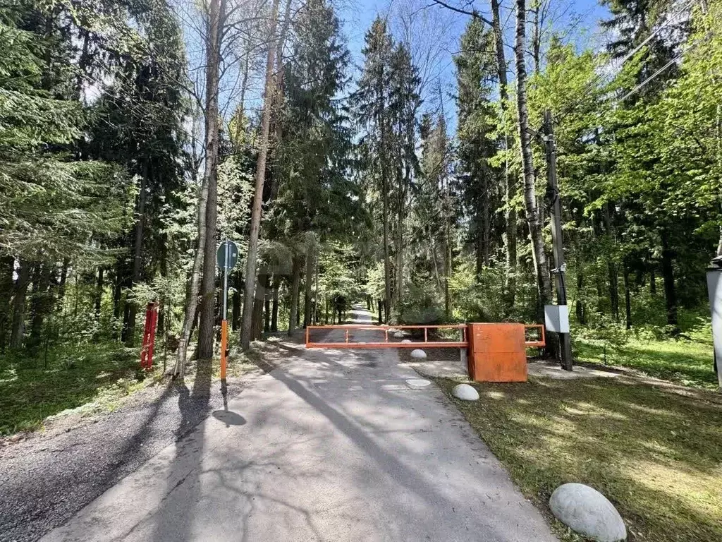 Участок в Московская область, Мытищи городской округ, с. Марфино, ... - Фото 0