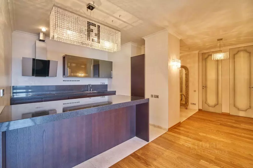 Квартира, 4 комнаты, 136 м - Фото 0