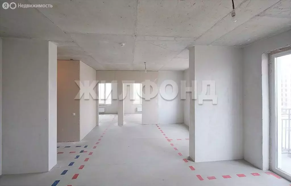 3-комнатная квартира: Краснообск, Центральная улица, 10/3 (66.1 м) - Фото 1