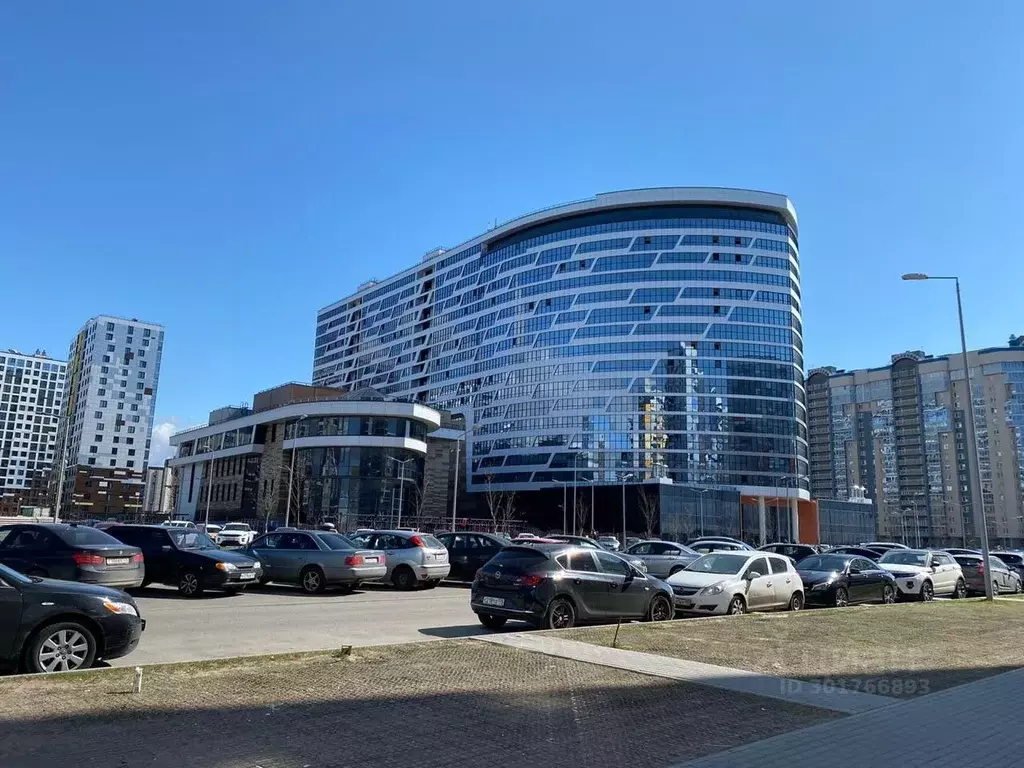 Гараж в Санкт-Петербург бул. Александра Грина, 1 (12 м) - Фото 1