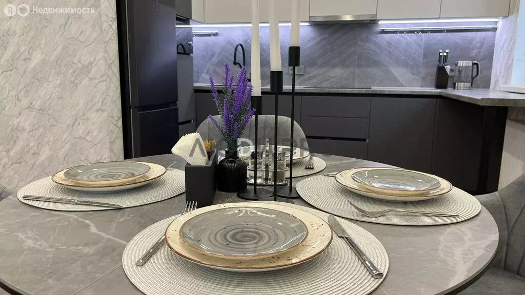 2-комнатная квартира: Уфа, Коммунистическая улица, 98/1 (54.1 м) - Фото 1