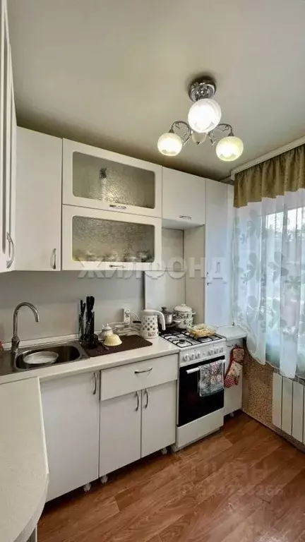 2-к кв. Хакасия, Усть-Абакан рп ул. Спортивная, 4 (47.5 м) - Фото 1