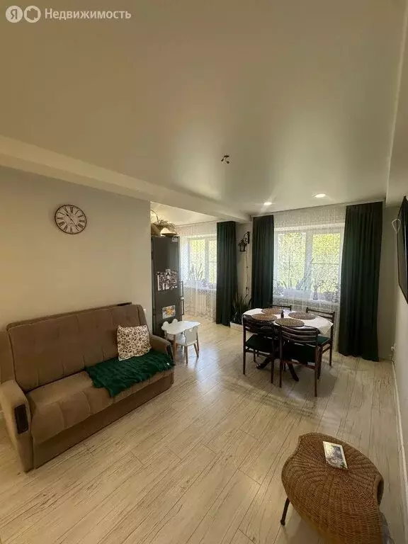 3-комнатная квартира: Чита, улица Горького, 55 (58.4 м) - Фото 1