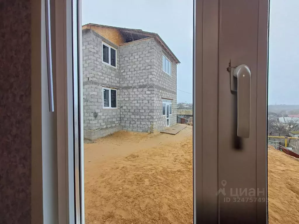 Дом в Волгоградская область, Средняя Ахтуба рп ул. Рудовская, 52 (196 ... - Фото 1