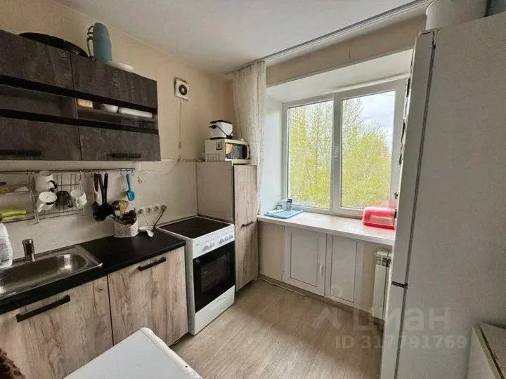 3-к кв. Томская область, Томск просп. Фрунзе, 120 (64.0 м) - Фото 0
