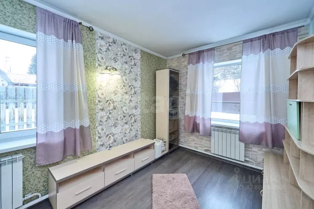 Дом в Кемеровская область, Кемерово Бачатская ул. (83 м) - Фото 1