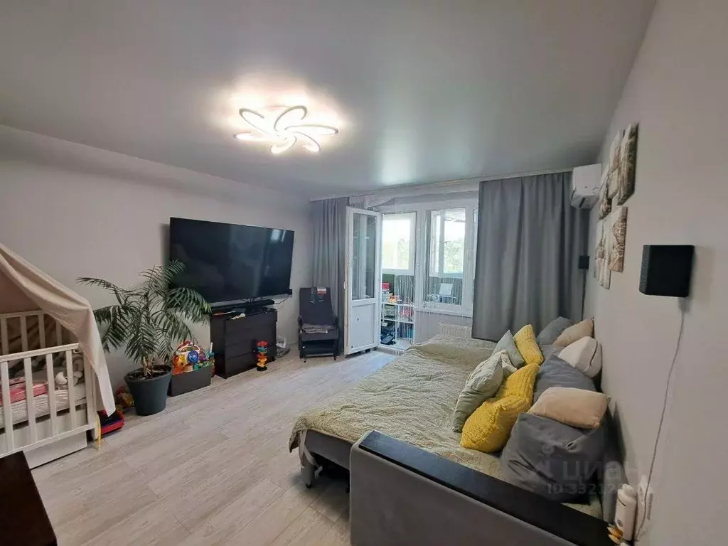 2-к кв. Севастополь ш. Камышовое, 37Бк3 (62.0 м) - Фото 1