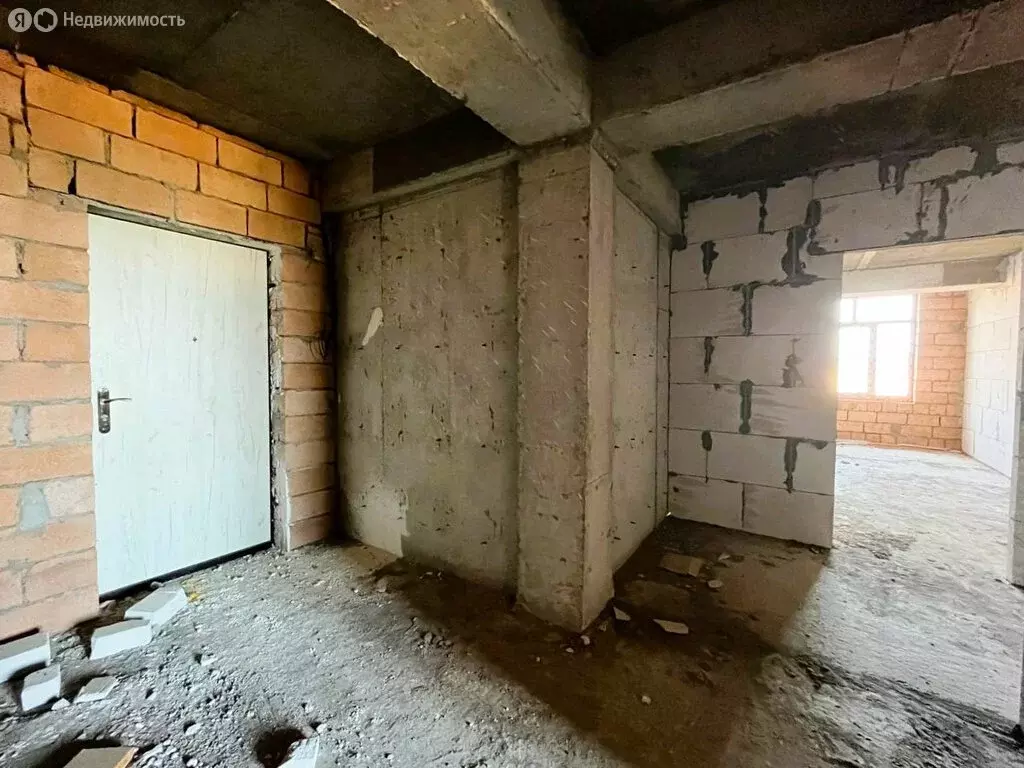 2-комнатная квартира: Дербент, улица Сальмана, 87А (72 м) - Фото 1