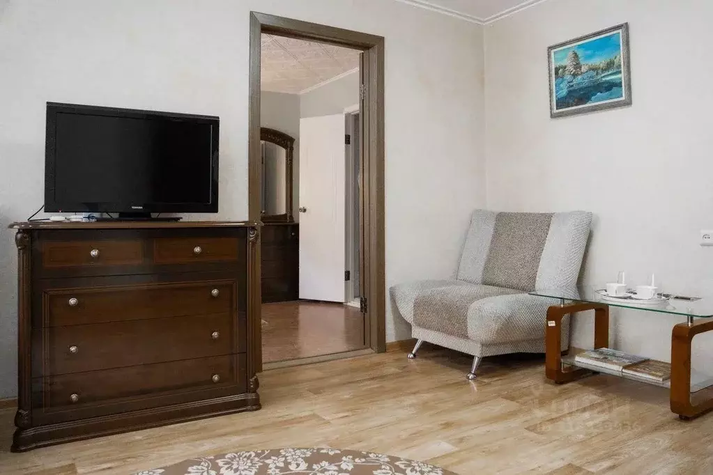Комната Алтайский край, Барнаул Молодежная ул., 25 (40.0 м) - Фото 1