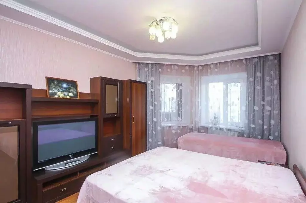 1-к кв. Ханты-Мансийский АО, Сургут Университетская ул., 25/2 (65.0 м) - Фото 0