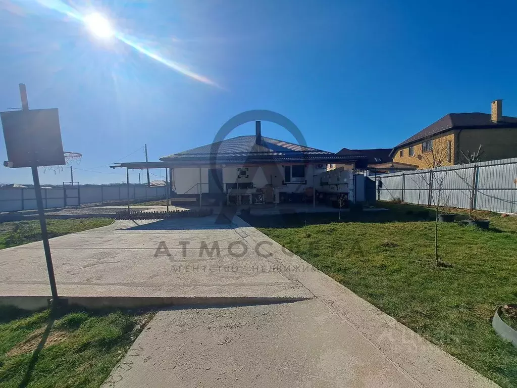Дом в Краснодарский край, Апшеронск ул. Спорта (132 м) - Фото 0