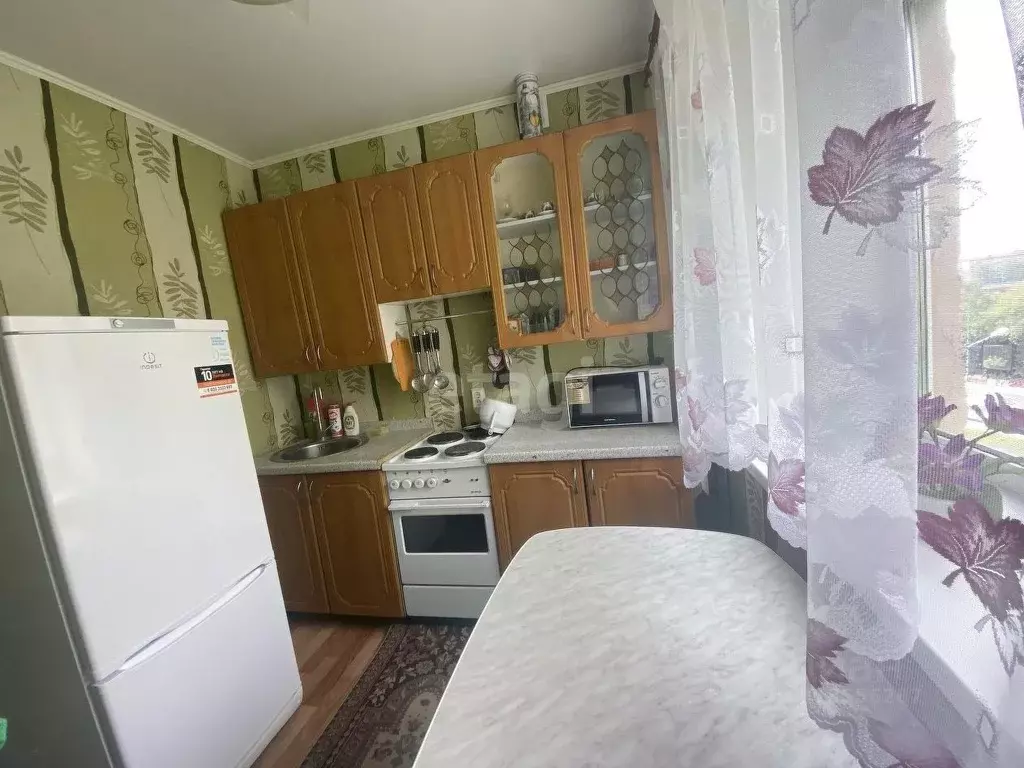 1-к кв. Тюменская область, Тюмень ул. 50 лет ВЛКСМ, 105 (30.0 м) - Фото 1