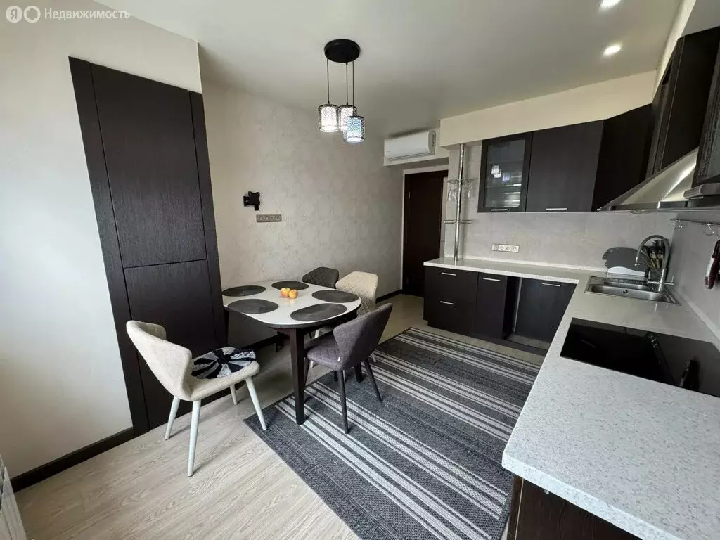 2-комнатная квартира: Астрахань, улица Набережная Приволжского Затона, ... - Фото 2