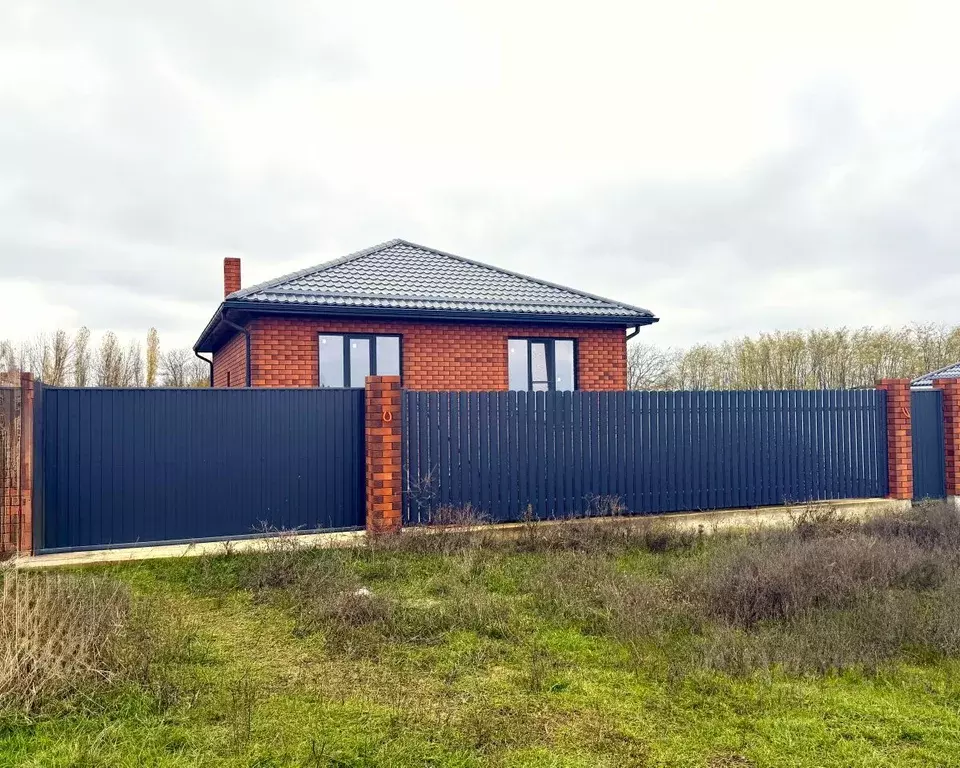 Коттедж в Краснодарский край, Динской район, с. Красносельское ул. ... - Фото 2