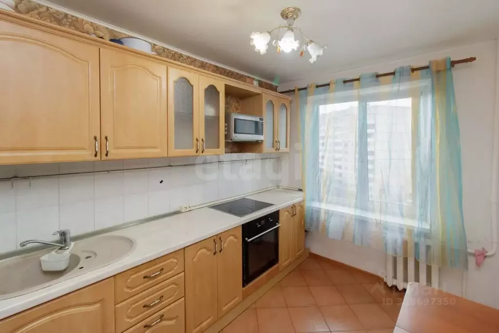 3-к кв. Тюменская область, Тюмень Народная ул., 8 (64.9 м) - Фото 1