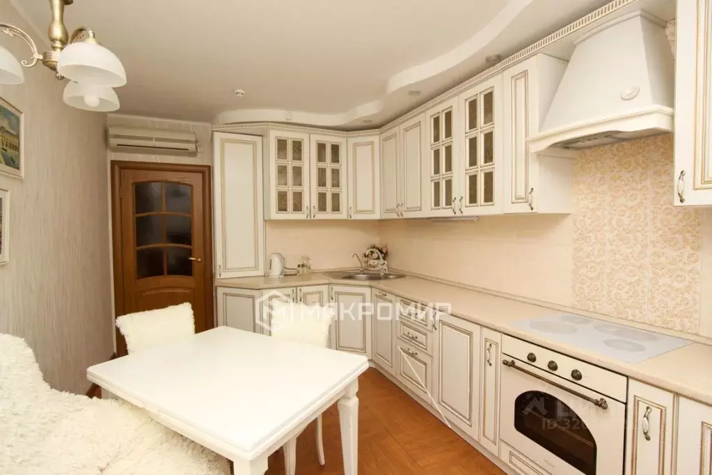 3-к кв. Челябинская область, Челябинск ул. Елькина, 84 (113.5 м) - Фото 2