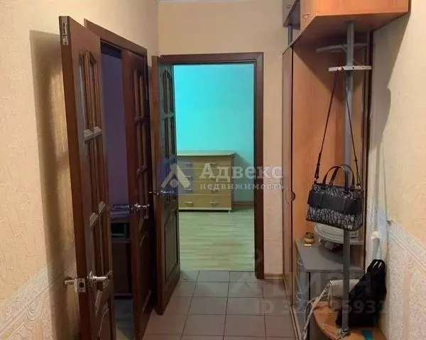 2-к кв. Тюменская область, Тюмень Военная ул., 13 (47.6 м) - Фото 0