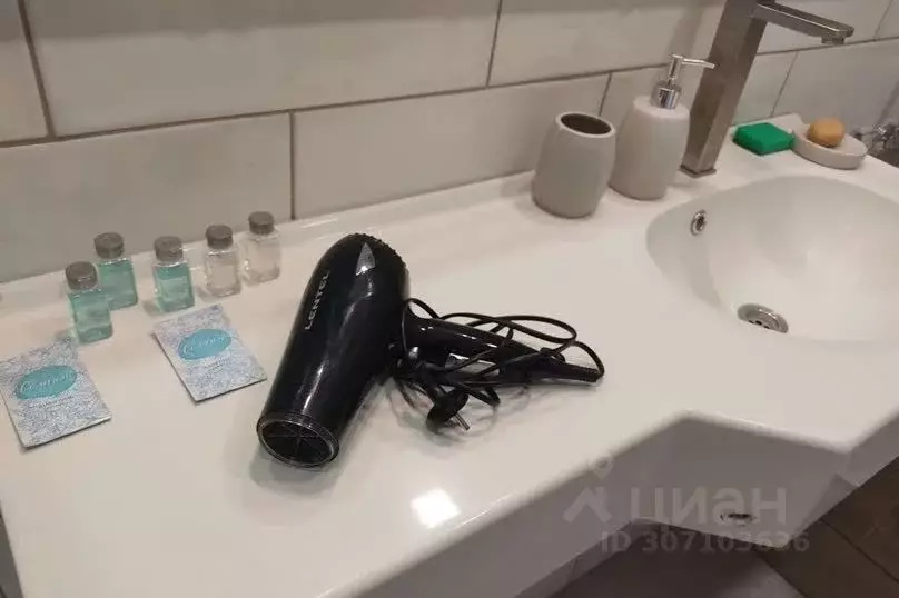 2-к кв. Псковская область, Псков ул. Яна Фабрициуса, 22 (64.0 м) - Фото 2