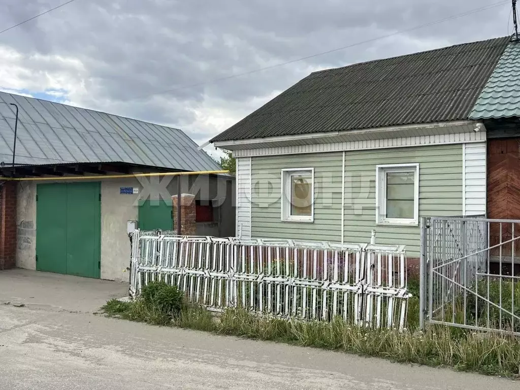 Дом в Алтайский край, Барнаул Лагерный проезд (62 м) - Фото 1