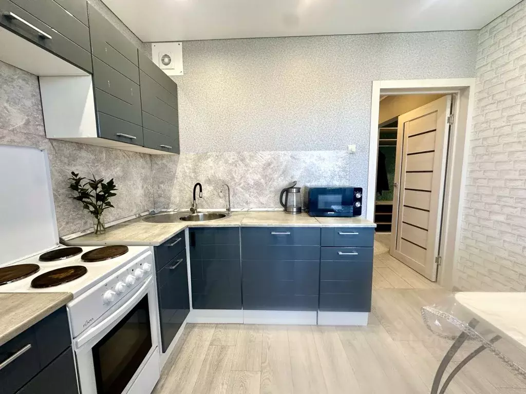 2-к кв. Татарстан, Казань ул. Александра Курынова, 11к2 (60.0 м) - Фото 1