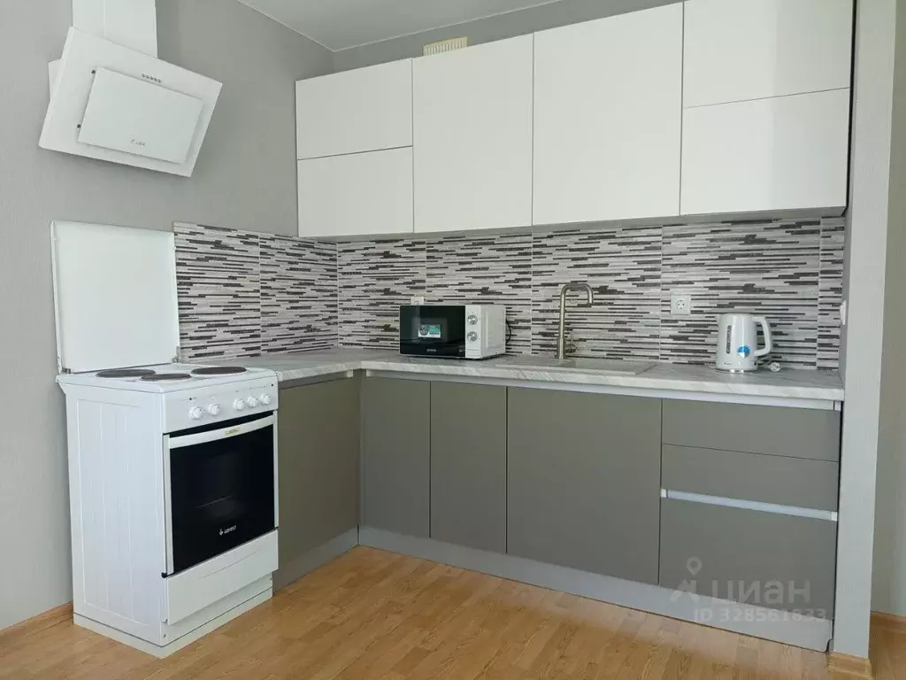 Студия Татарстан, Казань Тэцевская ул., 4Е (29.0 м) - Фото 1