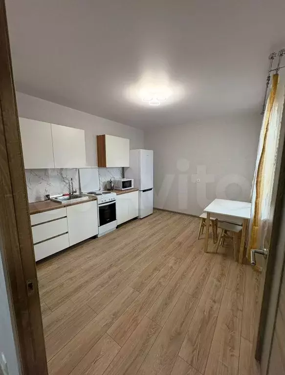 1-к. квартира, 40 м, 7/17 эт. - Фото 0