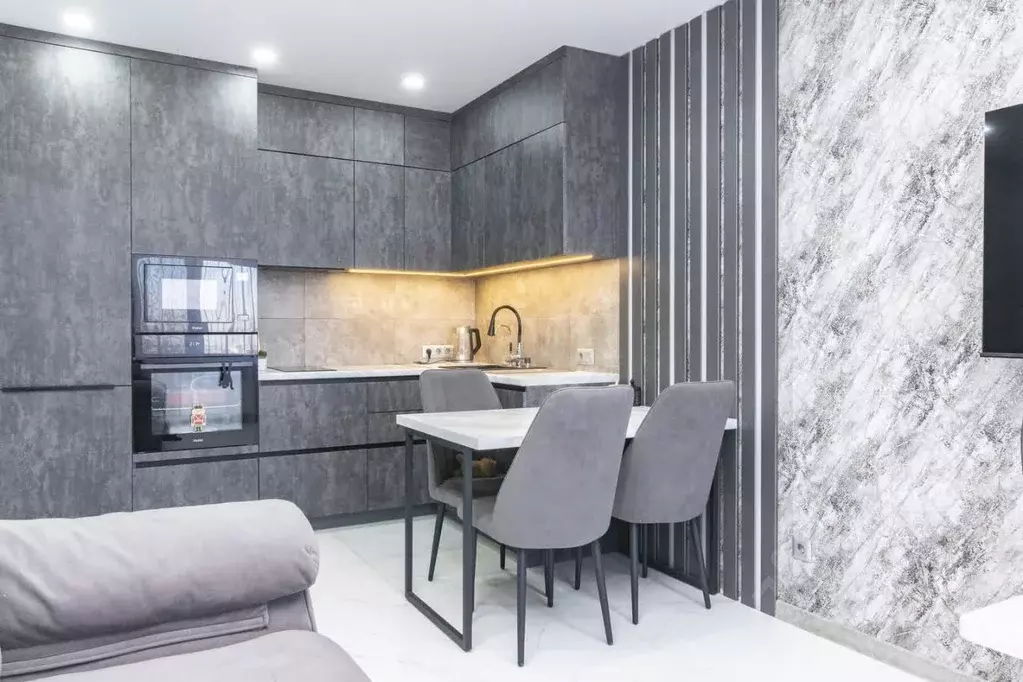 2-к кв. Тюменская область, Тюмень Харьковская ул., 74 (54.2 м) - Фото 1