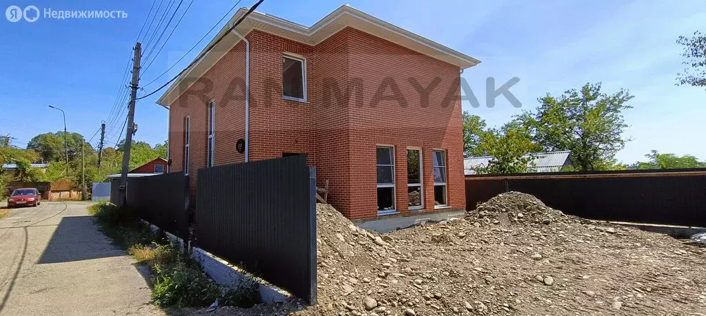 3-комнатная квартира: Майкоп, Минеральный переулок, 3 (110 м) - Фото 1